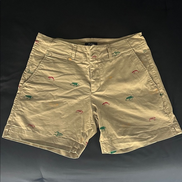 NEW: Malbon chino / bass club shorts size M - Picture 1 of 3